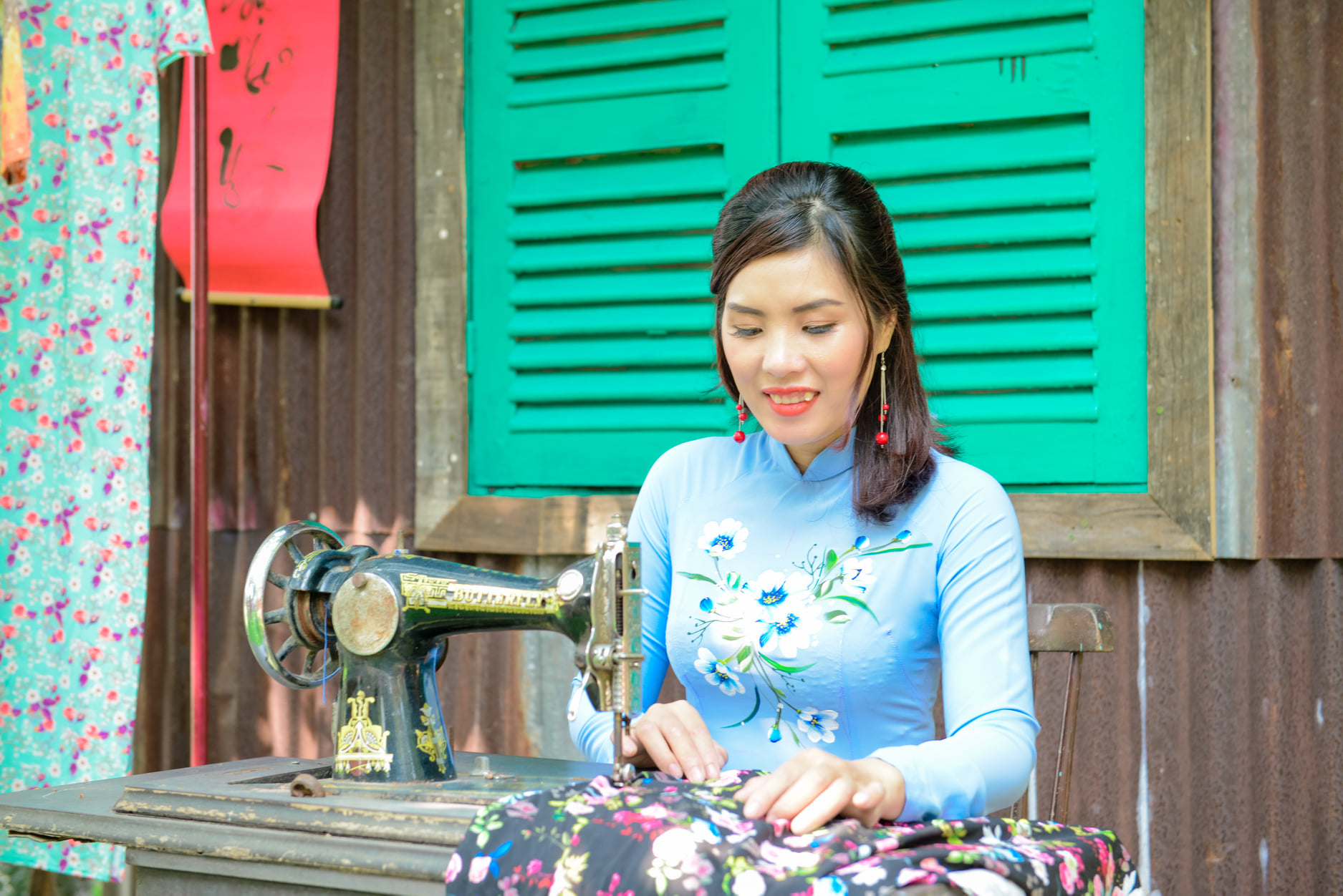 TUYỂN SINH CÁC LỚP HỌC MAY RÈM CỬA - hocnghemay.vn